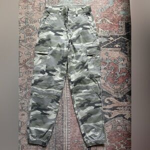 American eagle camo joggers